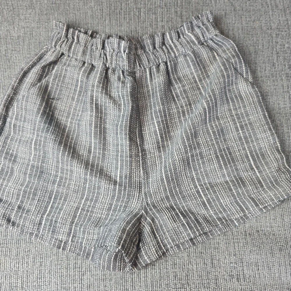 Doe &‎ Rae NWT Multicolored Striped Pockets Paper Bag Shorts Small.B79